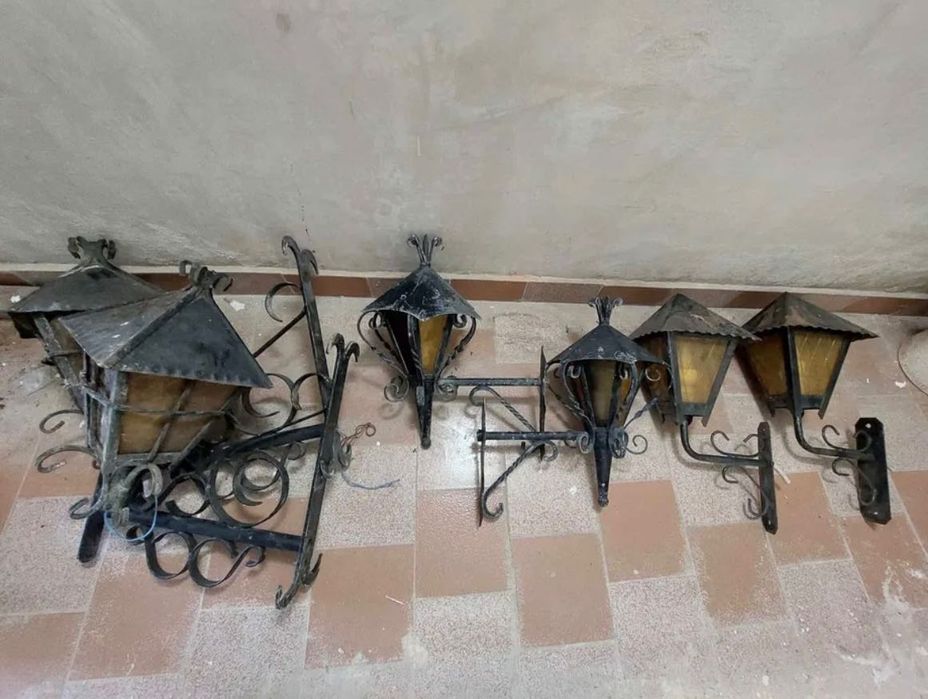 Стари , масивни лампи  Уникати  от ковано желязо . Над 50 годишни