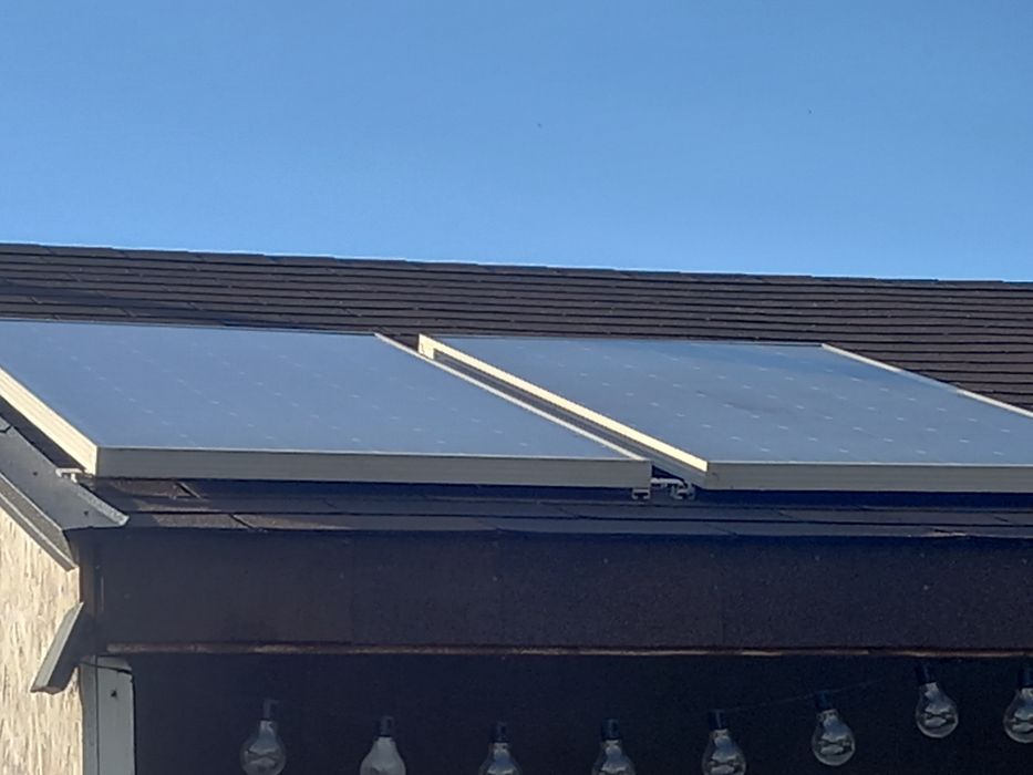 Panouri fotovoltaice chit  regulator + invertor  600w