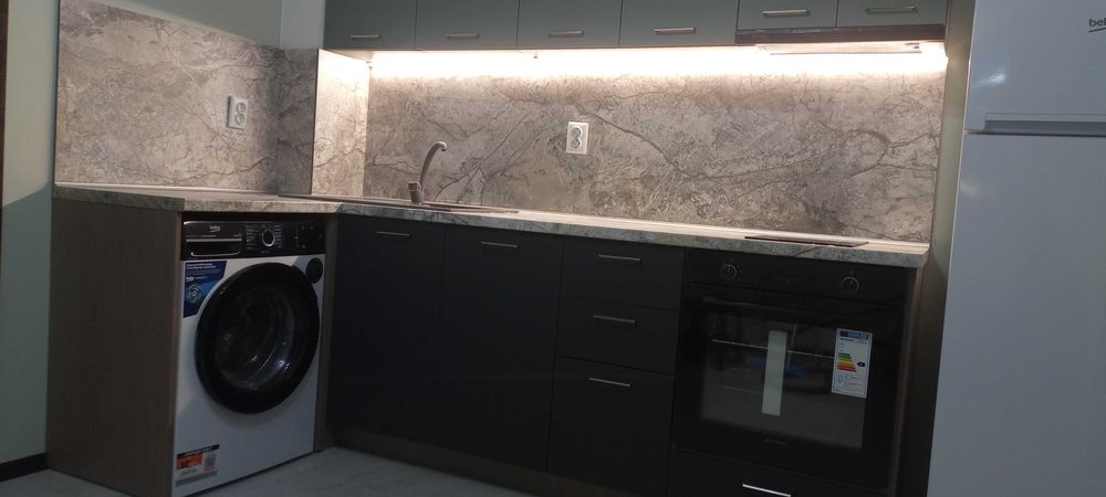 Дава се под наем Двустаен апартамент в Балчик - 45 кв.м за 306 € - Снимка #1