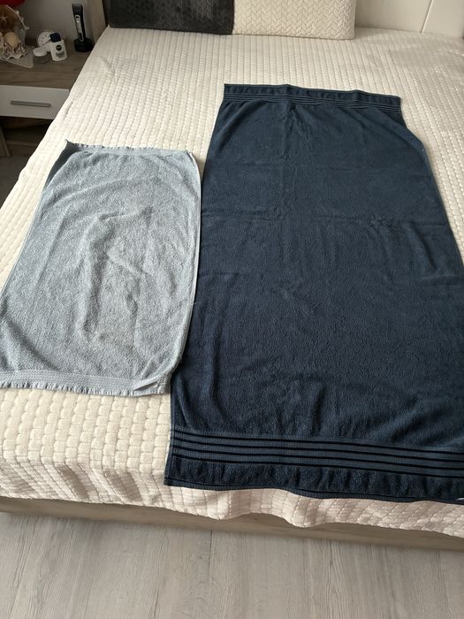 Два броя хавлиени кърпи