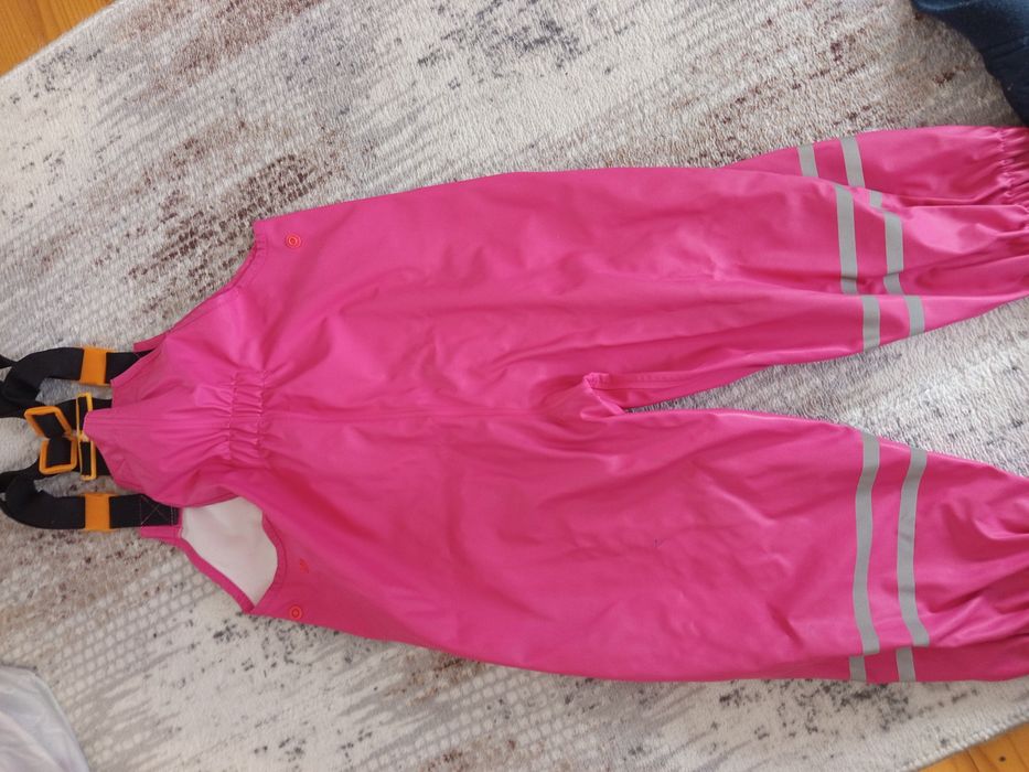 Дрехи за момичее