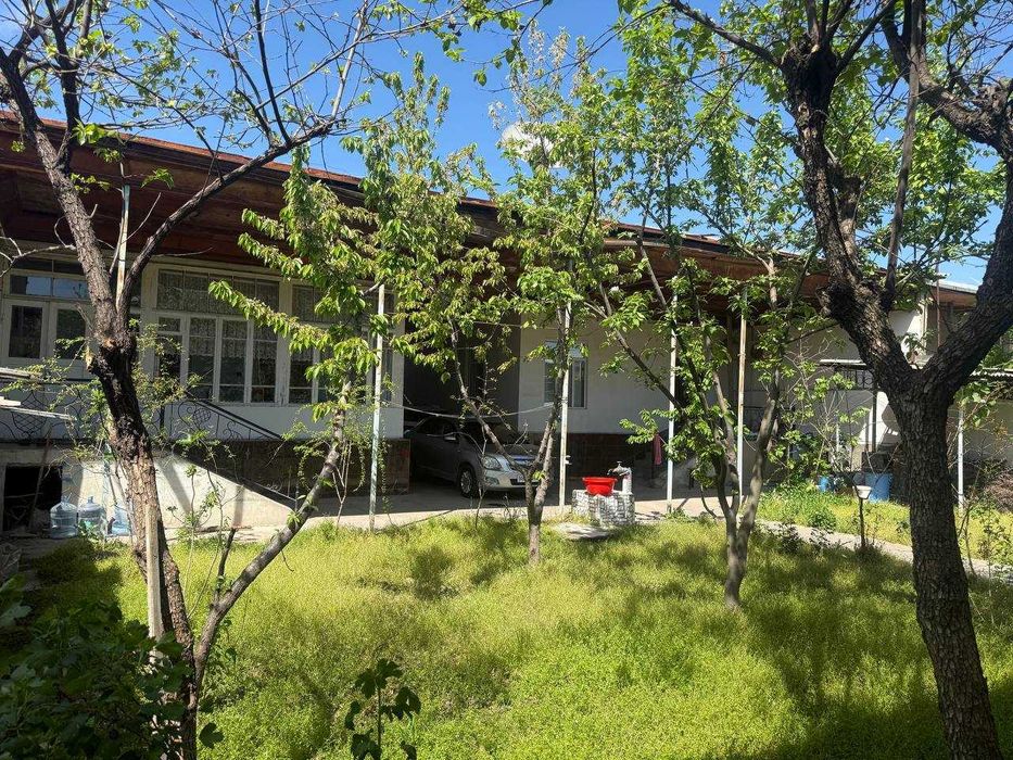 СРОЧНО!! Продается участок в Яшнабаде 6 соток 5 ком улица Киргизбойота