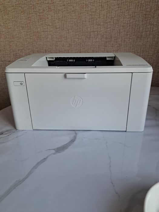 Принтер HP Lj m102w