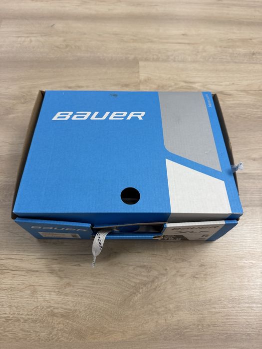 Хоккейные коньки Bauer XLP Y10