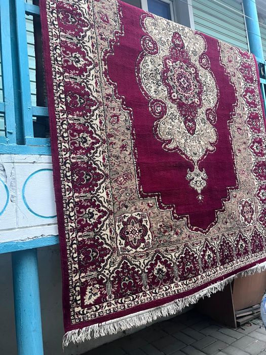 Продам ковер 2*3