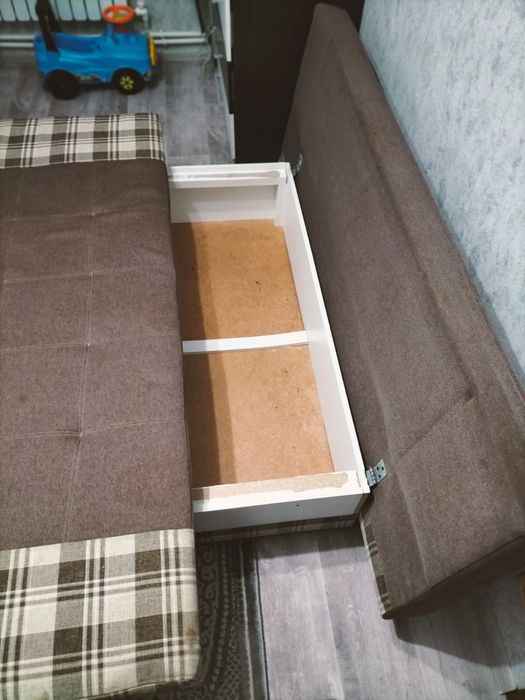 Продам диван еврокнижку