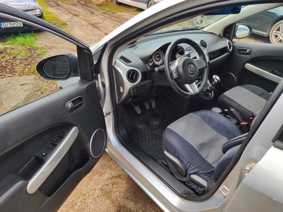 MAZDA 2 2008 — imagine 3