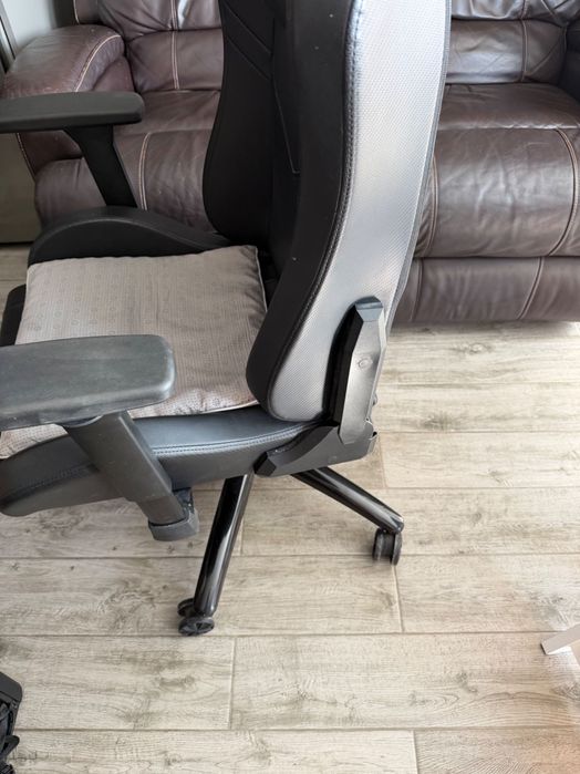 Oversteel Gaming chair