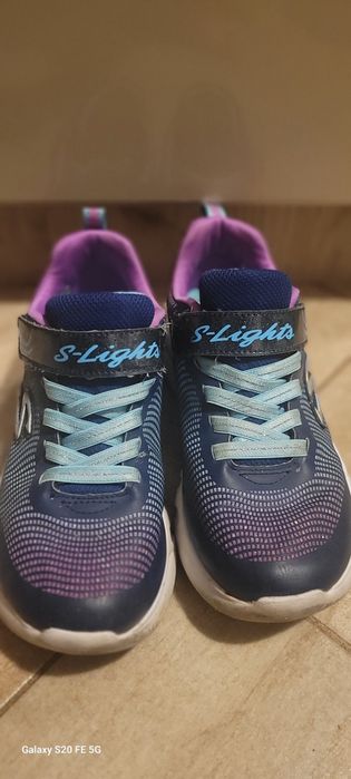 Adidaşi Skechers S-Light mărimea 35