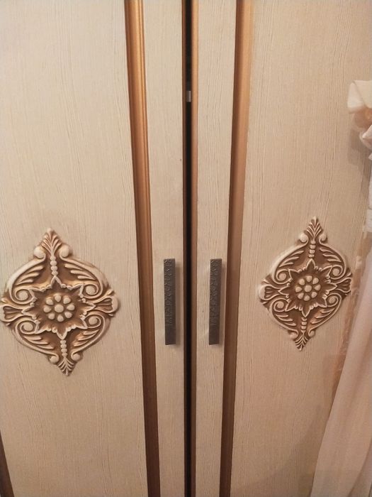 Продам шкаф-стенку.