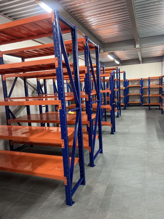 Стелажи за склад 300кг ..