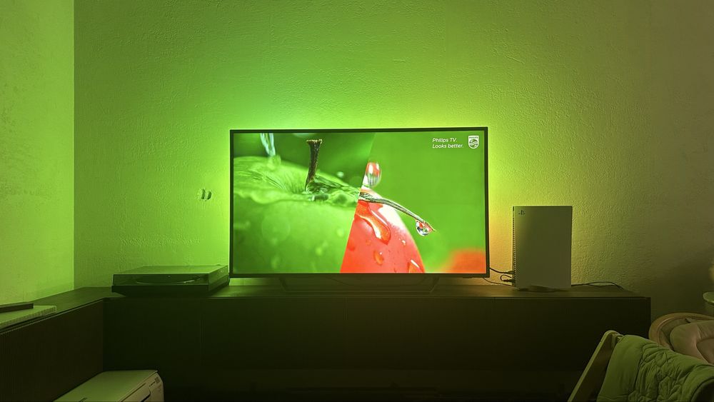 55" Philips 4K Ultra HD Android TV с 3-странен Ambilight