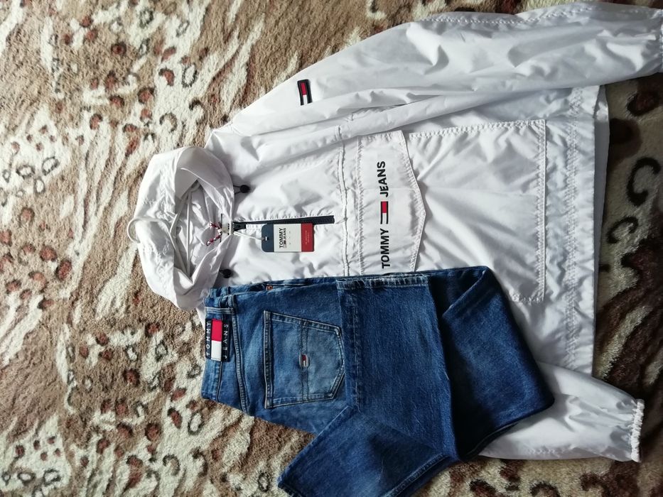 Gecuta și blugi originali