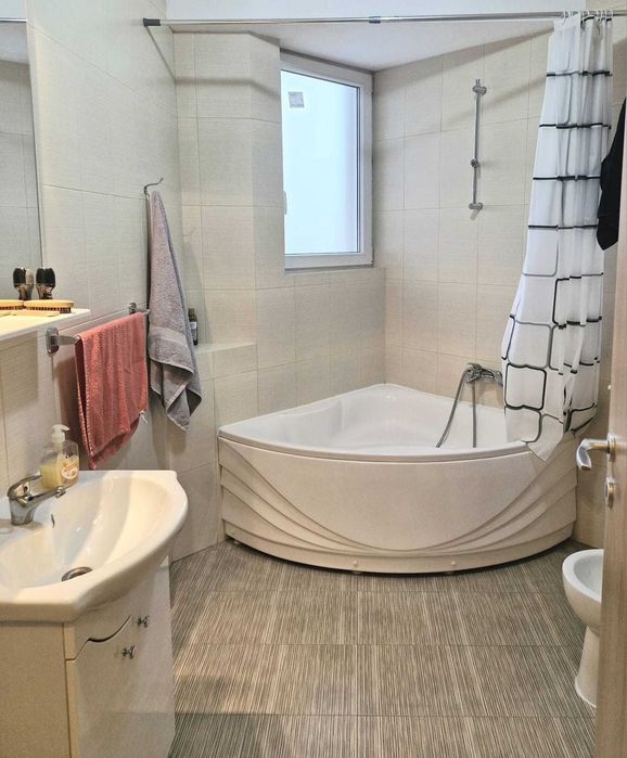 Proprietar inchiriez apartament 3 camere, Podgoria-Atrium Mall-Gara