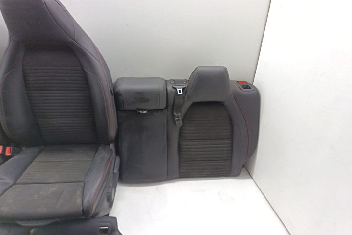 Scaune interior Mercedes-Benz CLA-Class C117 (facelift)