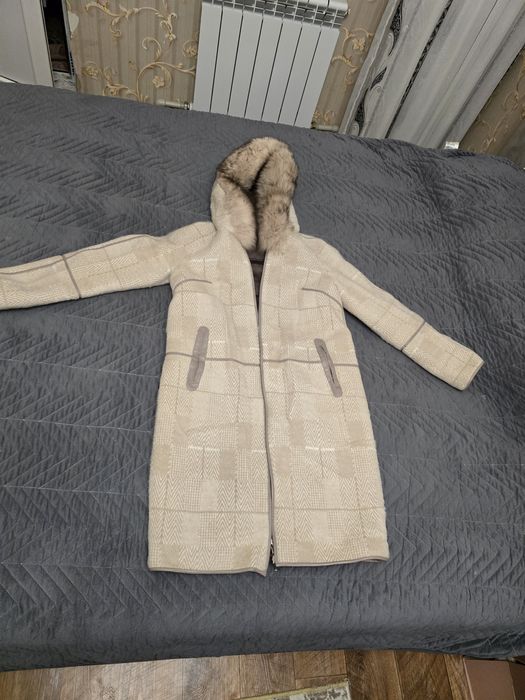 Зимний пальто двухсторонный почти новый