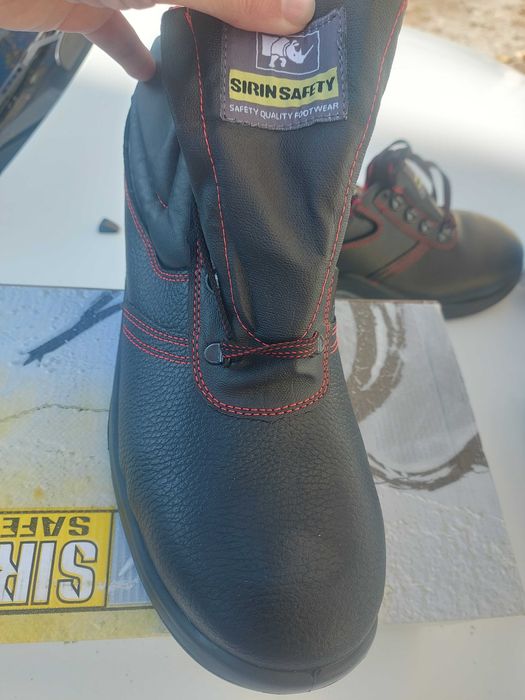 Работни защитни обувки