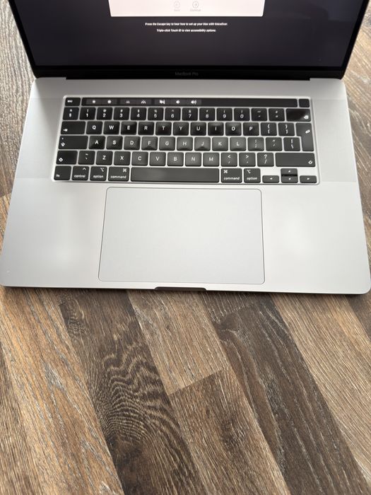 Apple MacBook Pro 16” i9 9th GEN 32GB RAM, 1TB SSD