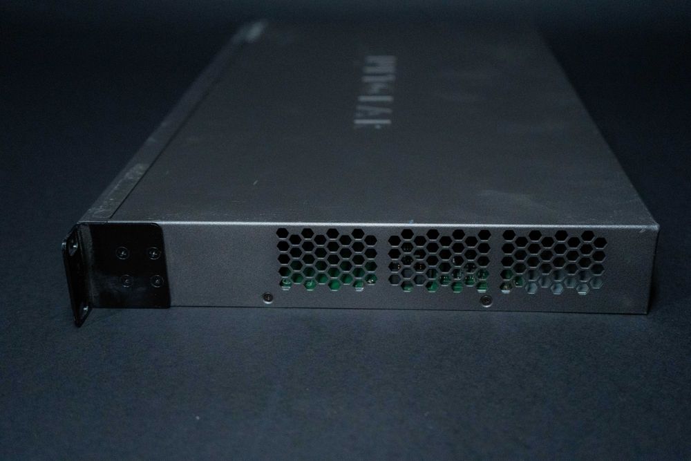 Netgear ProSafe 48-Port Gigabit Smart Switch (GS748T)