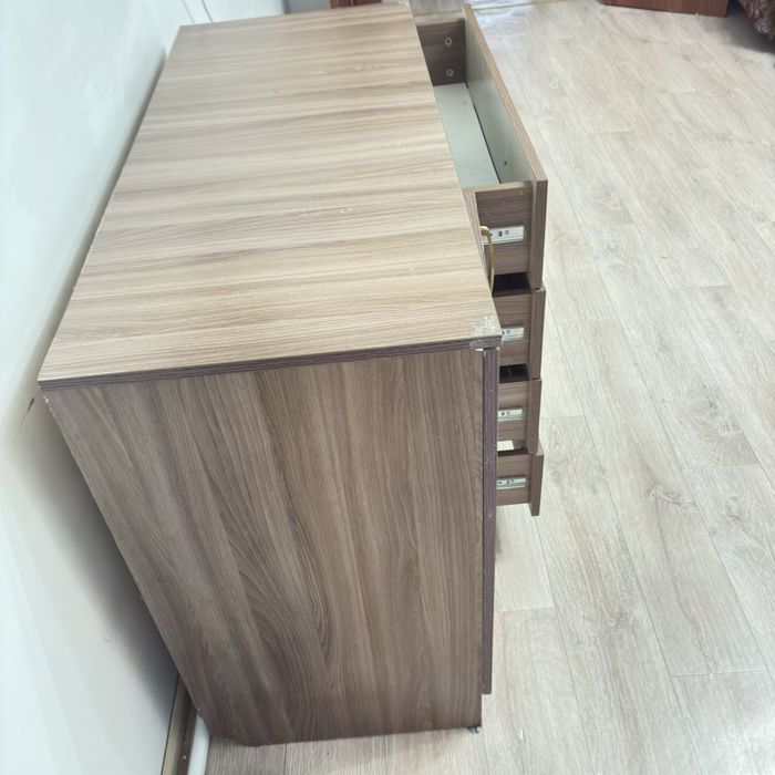 Продам комод в хорошем состоянии.