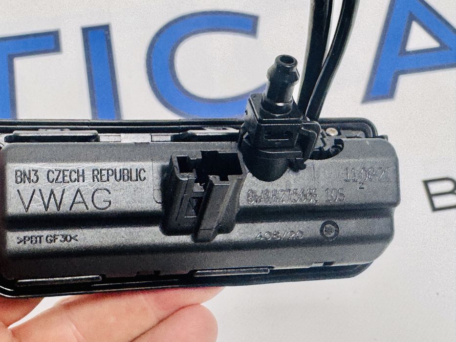 Camera  marsarier Audi A6/Q5/Q7 cod 8W8827566E