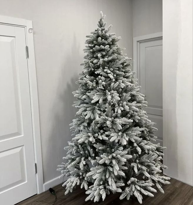 Елка заснеженая литая 220 см