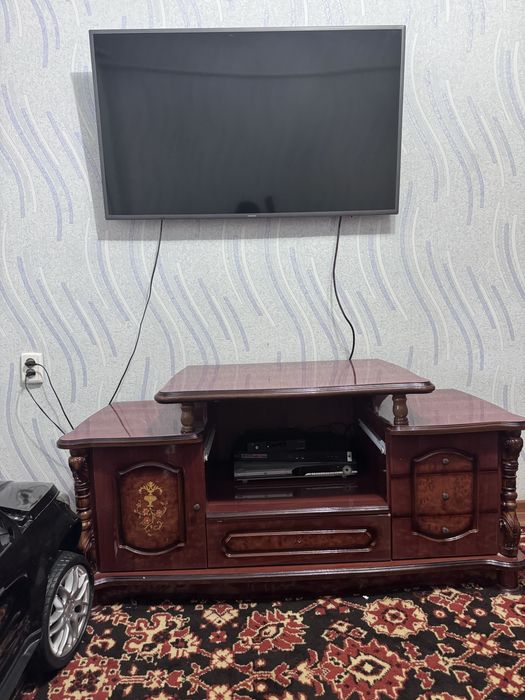 Тумба под телевизор