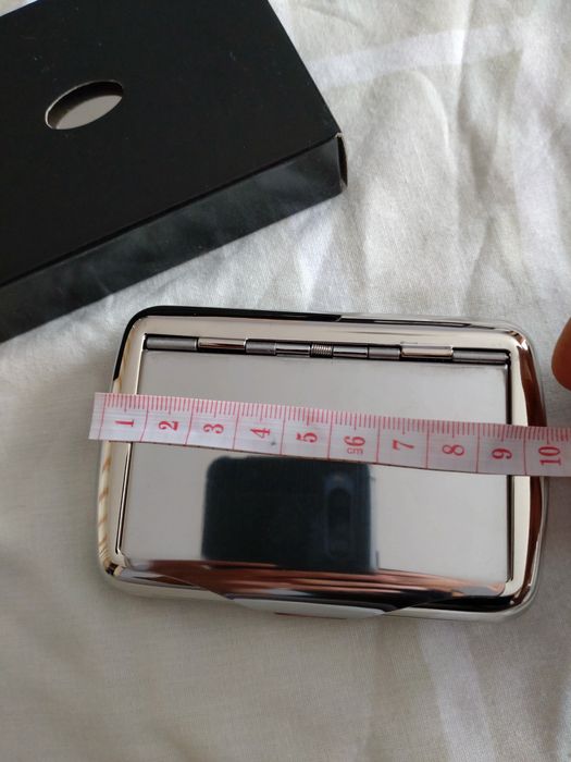 Tabachera metal cromat pentru tutun și foite