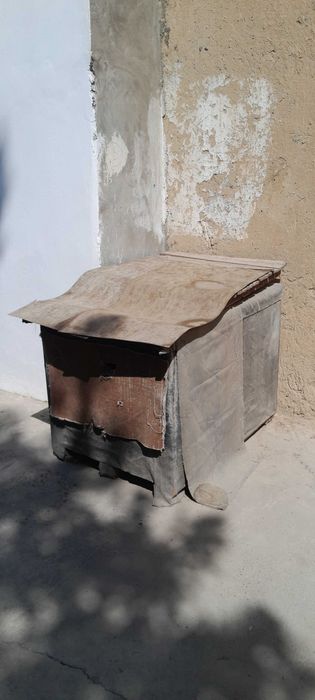 ДАРОМ 1 Большая и 3 средние Собачья Конура Собачьи Домики забирать все