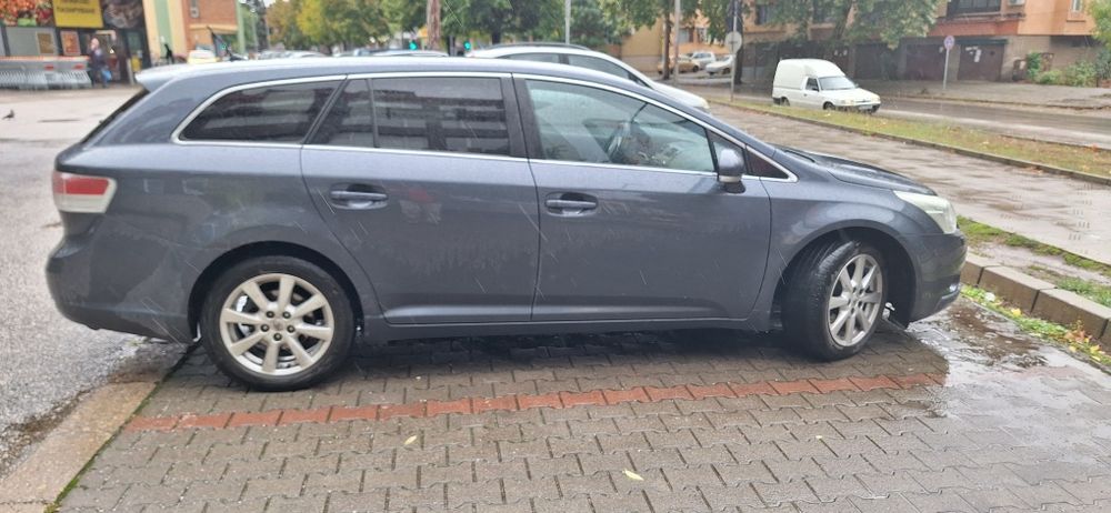 Toyota Avensis 2.0D4D 126кс
Март 2011