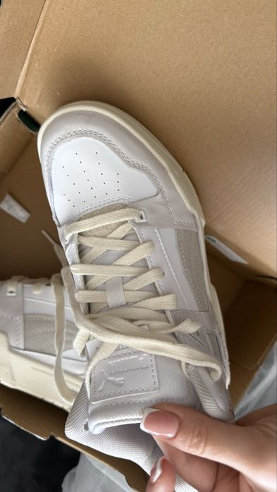 Нови бели кецове обувки на Puma