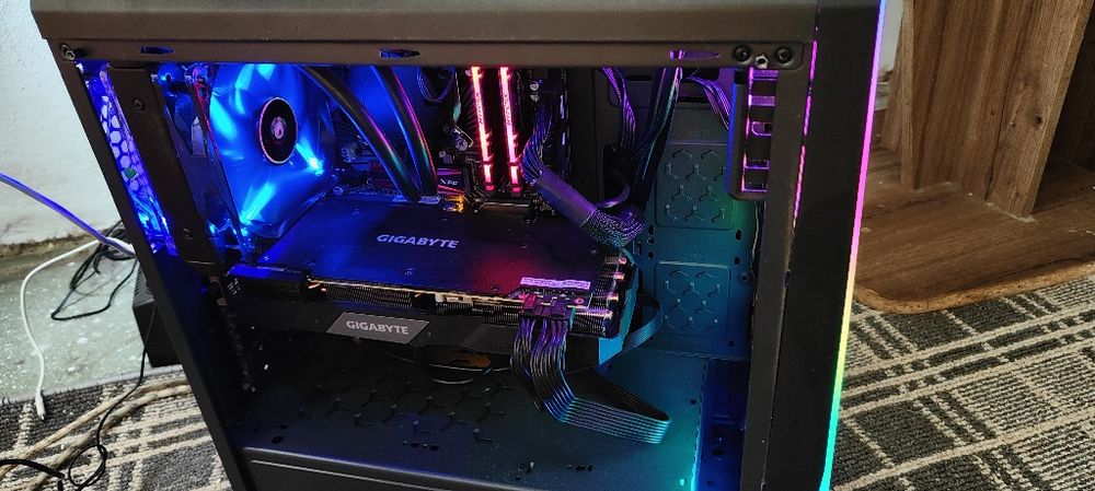 Desktop gaming/office set up complet 3000 lei