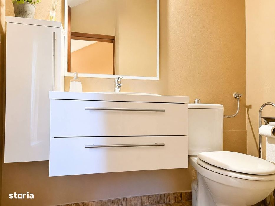 Apartamentul de pe malul Crișului , cu view înspre Palatul Primăriei