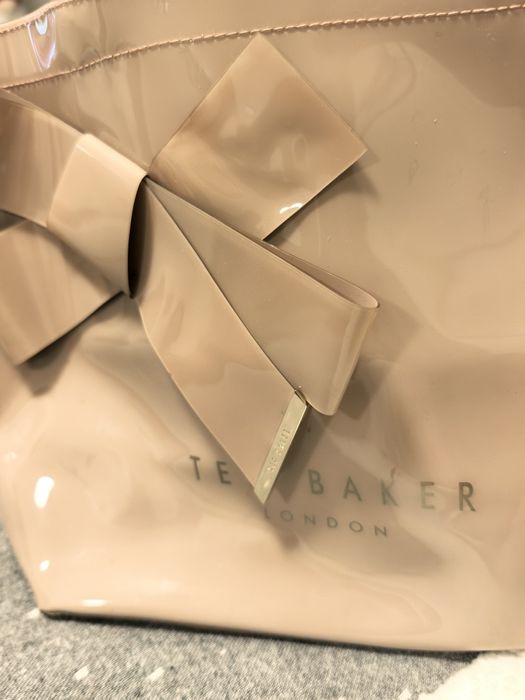 Дамска чанта Ted Baker - лак