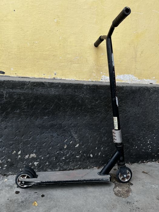 Продам трюковой самокат