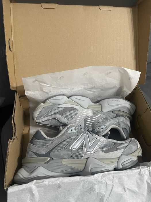 New Balance 9060 – Размер 43