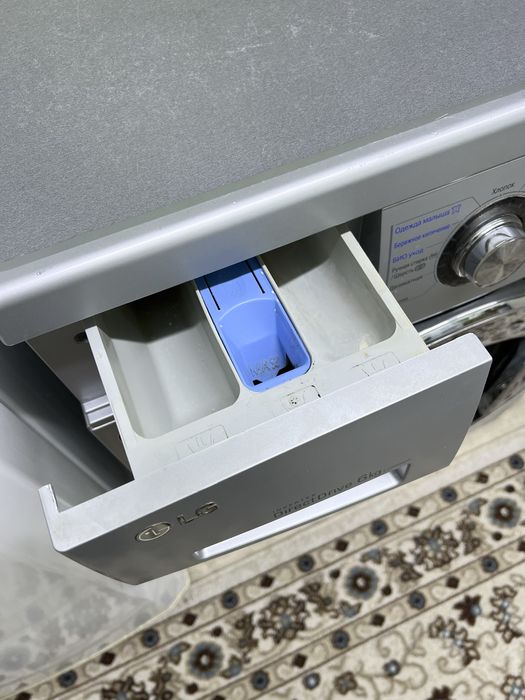 Продам Холодильник с Машинкой