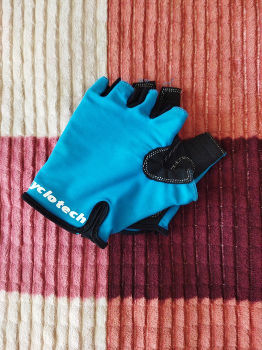 Велосипедные перчатки