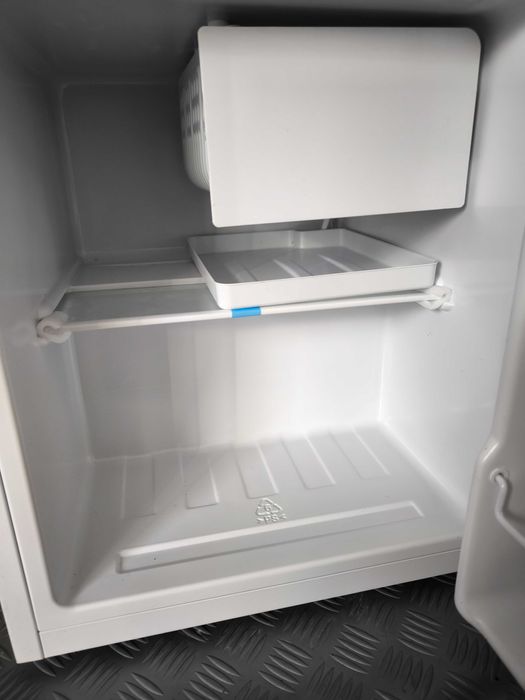 Мини бар хладилник