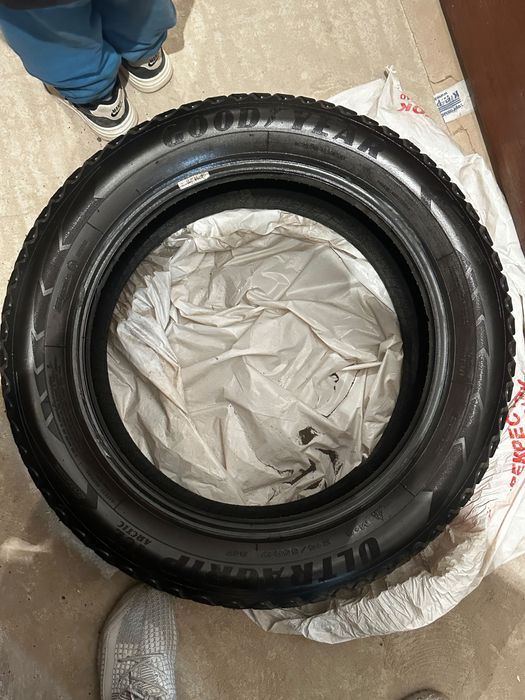 Goodyear 215/55/17
