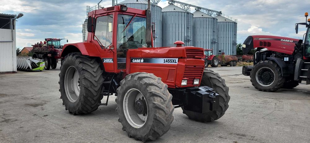 Tractor Case  IH 1455XL