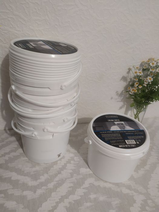 Ведра- контейнера объемом 2,3 литра