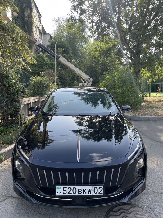 Аренда авто Honqhi под такси