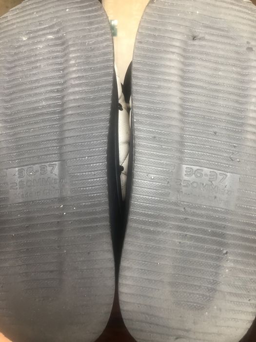 Шлепки на платформе