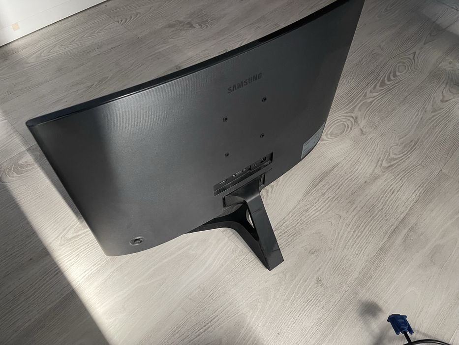 Монитор 60hp Samsung