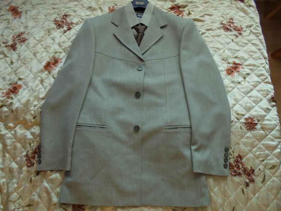 Мъжки     костюм