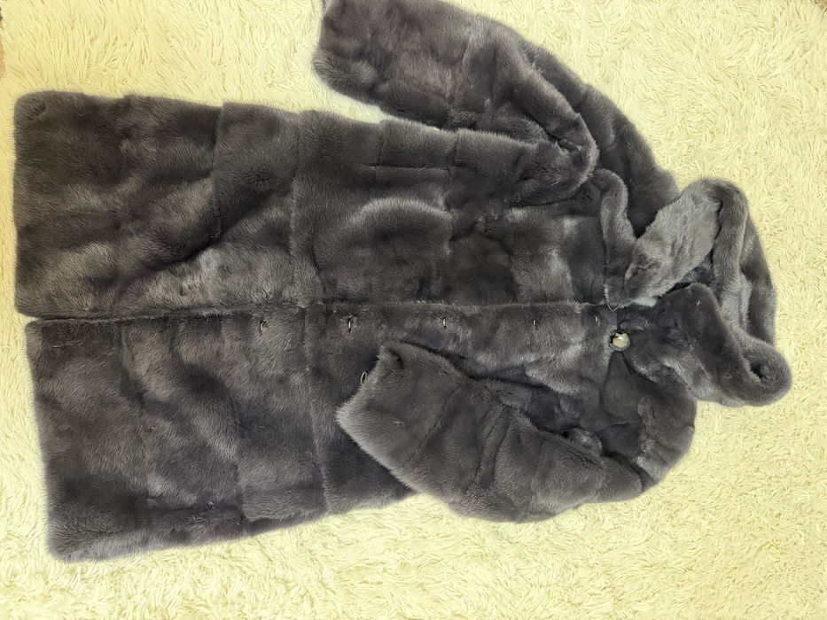 Продам норковую шубу