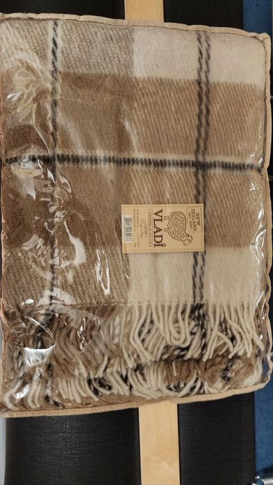 Плед Новый из чистой из Новозеландской шерсти