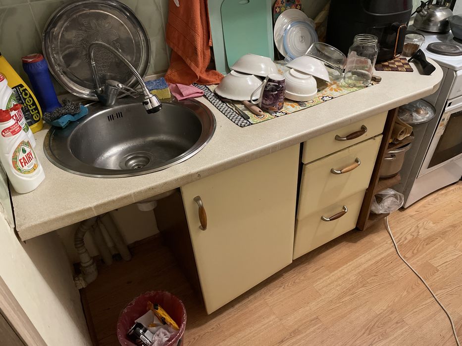 Продам кухонный гарнитур (целиком либо по частям)