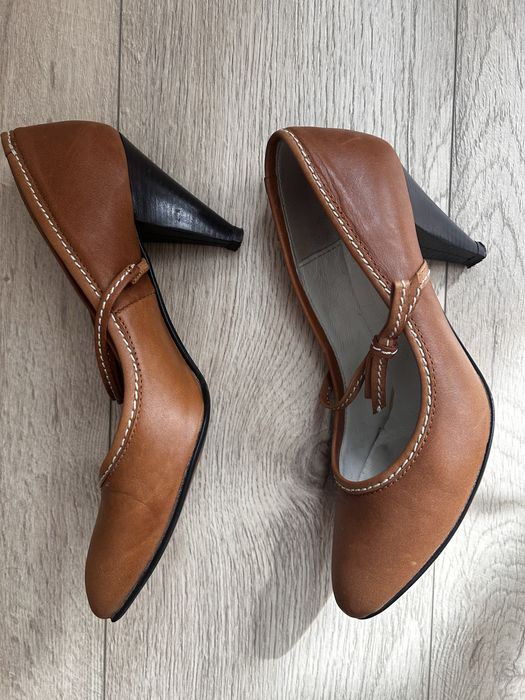 Pantofi piele camel Minelli